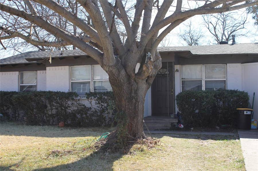 Property photo for 1620 Hillcrest Street, Mesquite, TX
