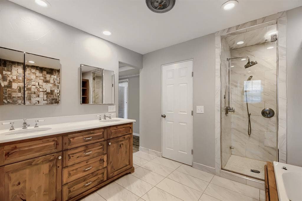 1701 Baffin Bay Drive, Plano, TX 75075 1701 Baffin Bay Drive, Plano, TX 75075