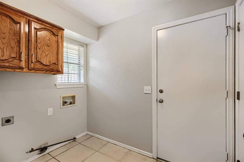1701 Baffin Bay Drive, Plano, TX 75075 1701 Baffin Bay Drive, Plano, TX 75075