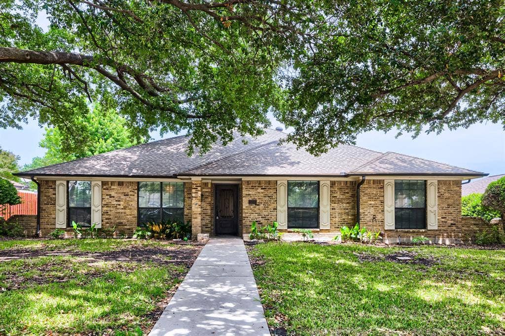 1701 Baffin Bay Drive, Plano, TX 75075 1701 Baffin Bay Drive, Plano, TX 75075
