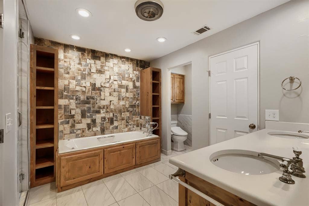 1701 Baffin Bay Drive, Plano, TX 75075 1701 Baffin Bay Drive, Plano, TX 75075