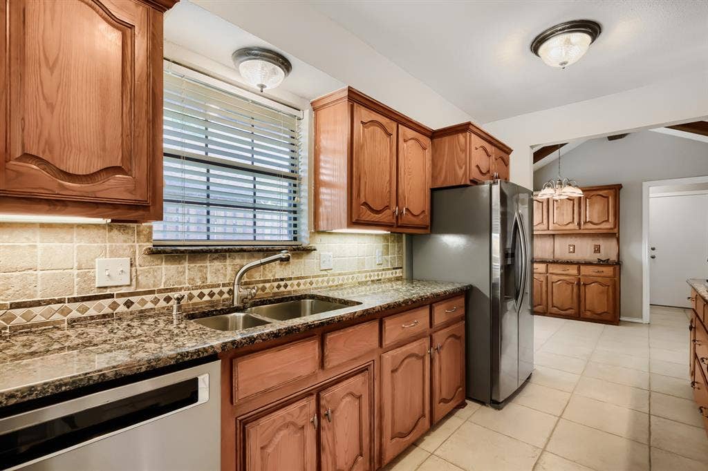 1701 Baffin Bay Drive, Plano, TX 75075 1701 Baffin Bay Drive, Plano, TX 75075