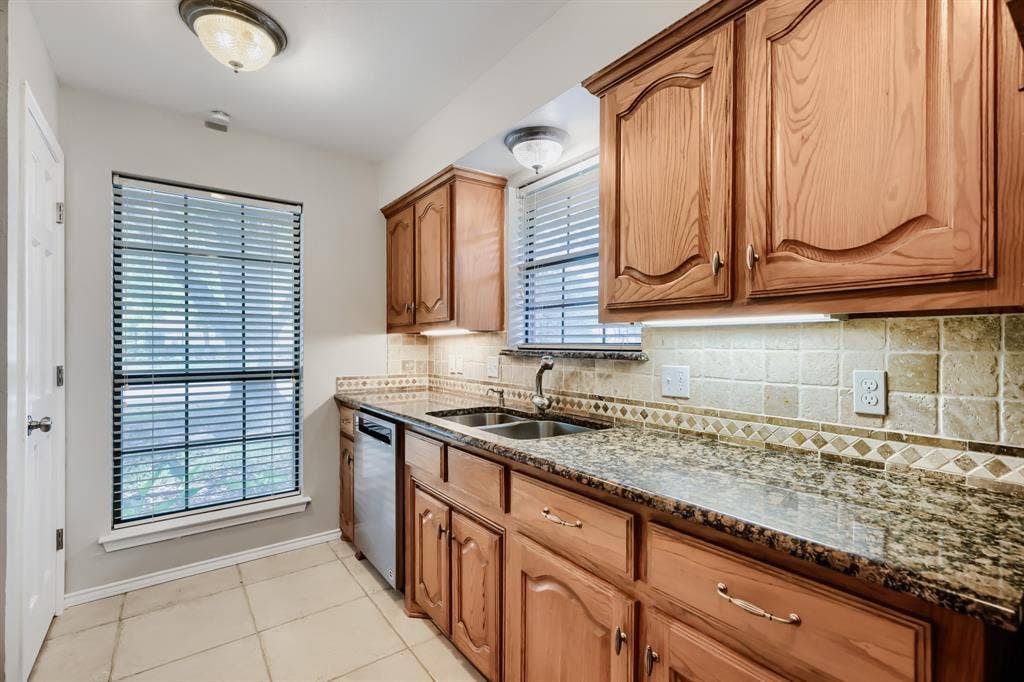 1701 Baffin Bay Drive, Plano, TX 75075 1701 Baffin Bay Drive, Plano, TX 75075