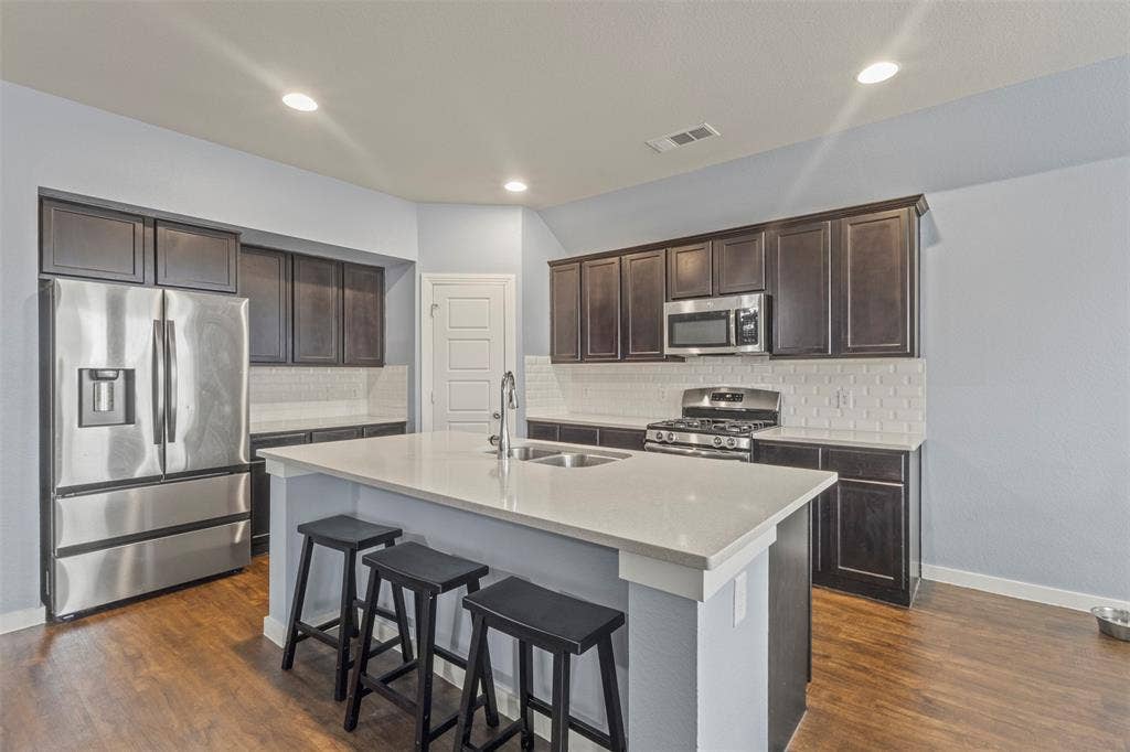 1300 Lawnview Drive, Forney, TX 75126 1300 Lawnview Drive, Forney, TX 75126