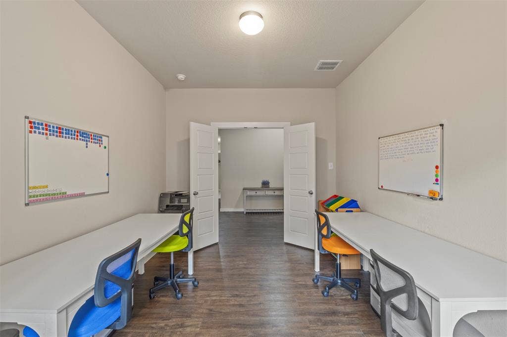 1300 Lawnview Drive, Forney, TX 75126 1300 Lawnview Drive, Forney, TX 75126