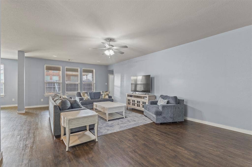 1300 Lawnview Drive, Forney, TX 75126 1300 Lawnview Drive, Forney, TX 75126