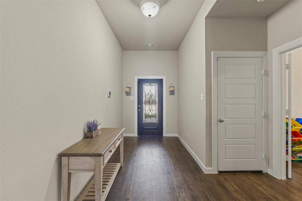 1300 Lawnview Drive, Forney, TX 75126 1300 Lawnview Drive, Forney, TX 75126