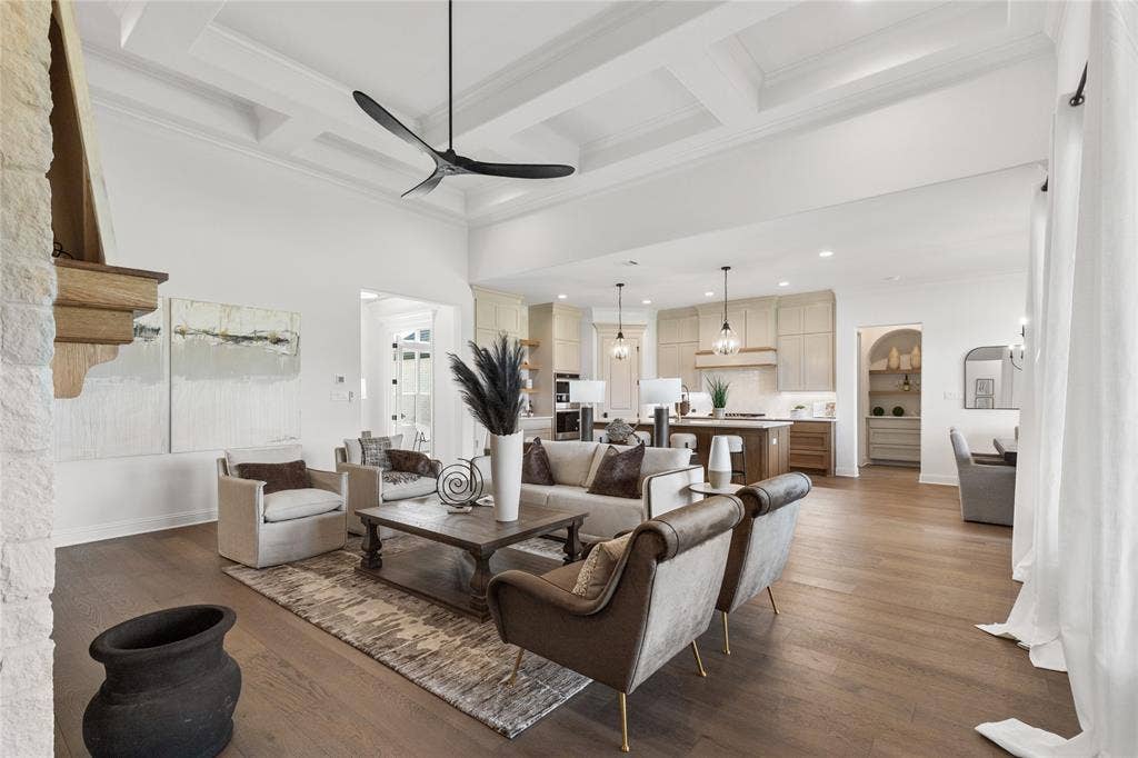 1000 Beginnings Drive, Granbury, TX 76049 1000 Beginnings Drive, Granbury, TX 76049