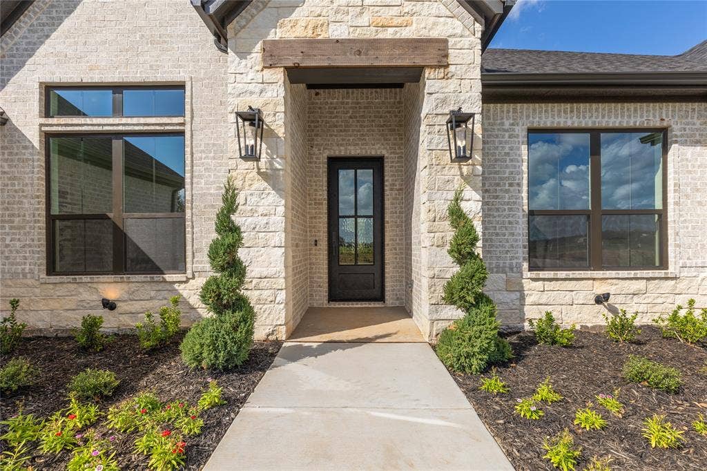 1000 Beginnings Drive, Granbury, TX 76049 1000 Beginnings Drive, Granbury, TX 76049