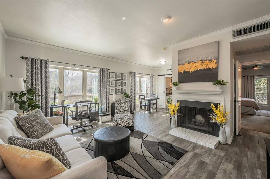 Property photo for 4415 Bellaire Drive S, #203S, Fort Worth, TX