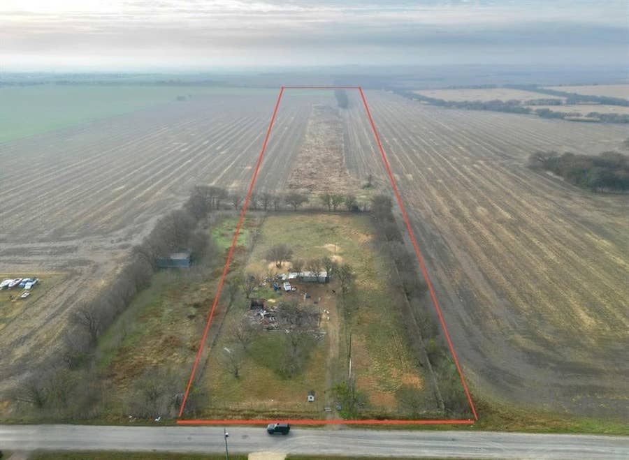 Property photo for 1607 Nash Howard Road, Waxahachie, TX