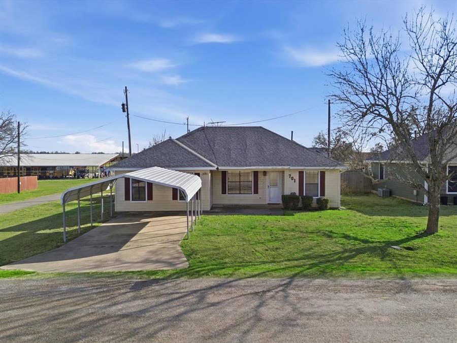 Property photo for 701 S College Street, Celeste, TX