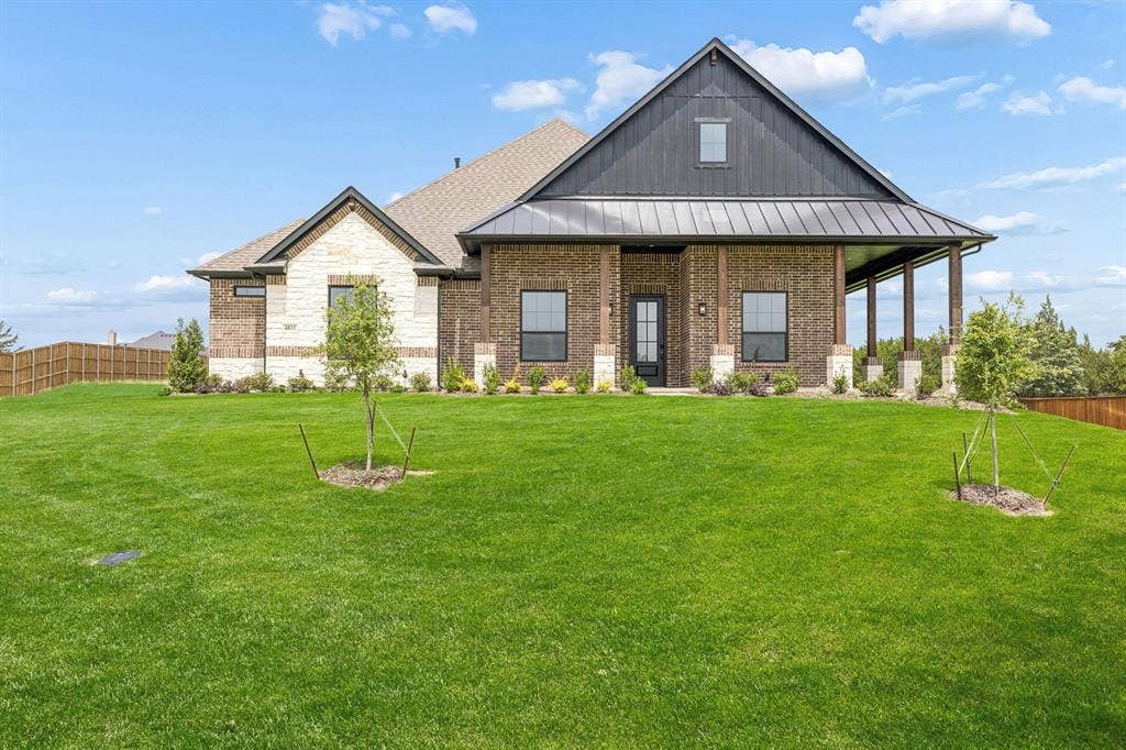 4811 Bonanza Drive, Midlothian, TX 76065 4811 Bonanza Drive, Midlothian, TX 76065