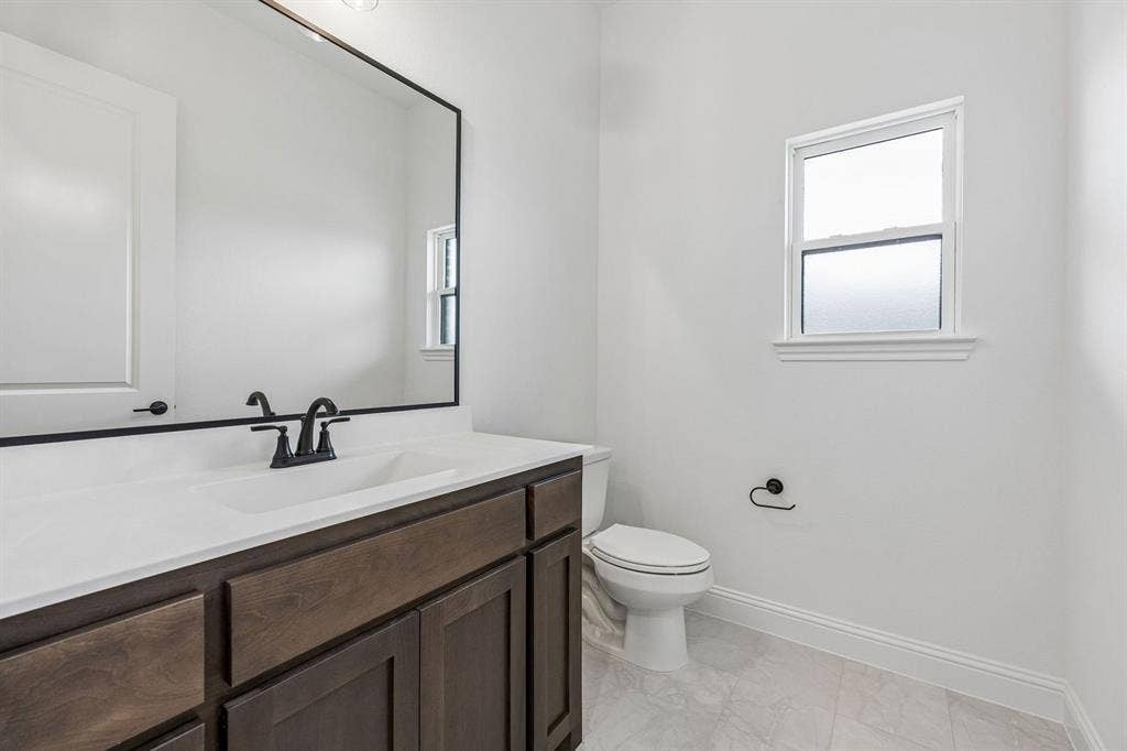 4811 Bonanza Drive, Midlothian, TX 76065 4811 Bonanza Drive, Midlothian, TX 76065