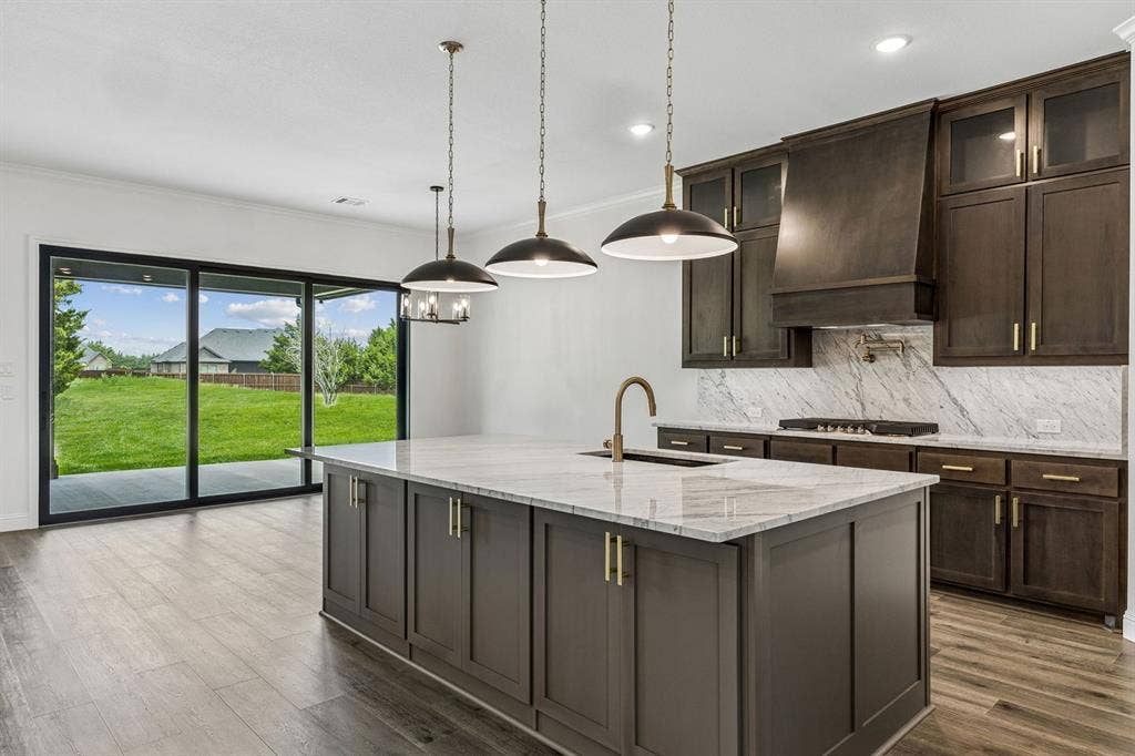 4811 Bonanza Drive, Midlothian, TX 76065 4811 Bonanza Drive, Midlothian, TX 76065