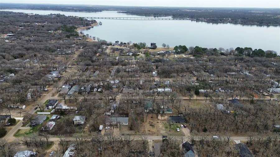 Property photo for 118 Elk Cove Drive, Mabank, TX