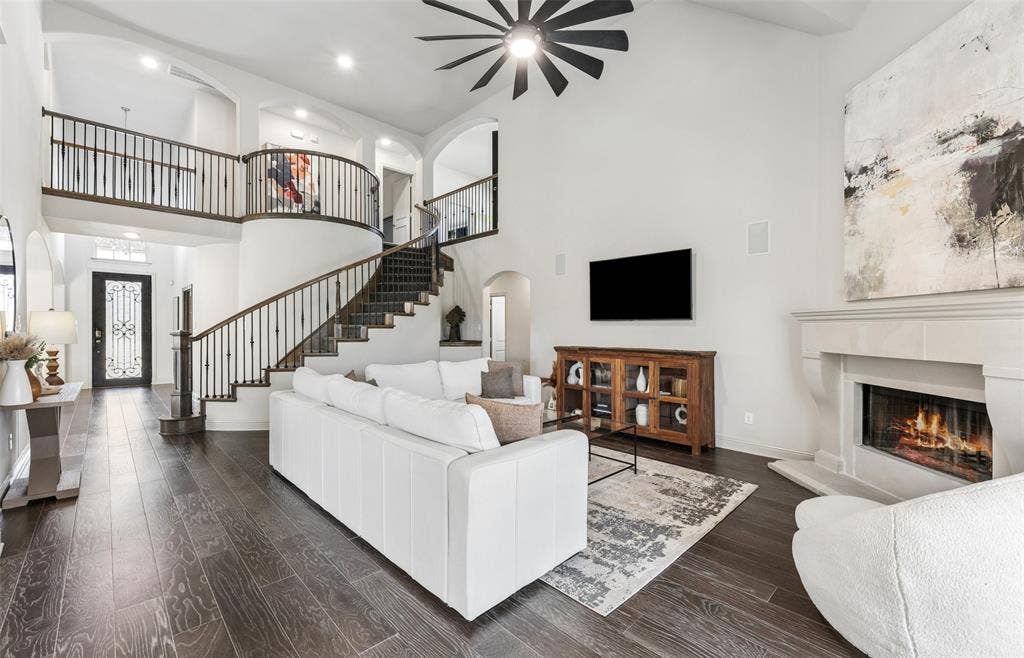 4005 Barlow Court, Mansfield, TX 76063 4005 Barlow Court, Mansfield, TX 76063
