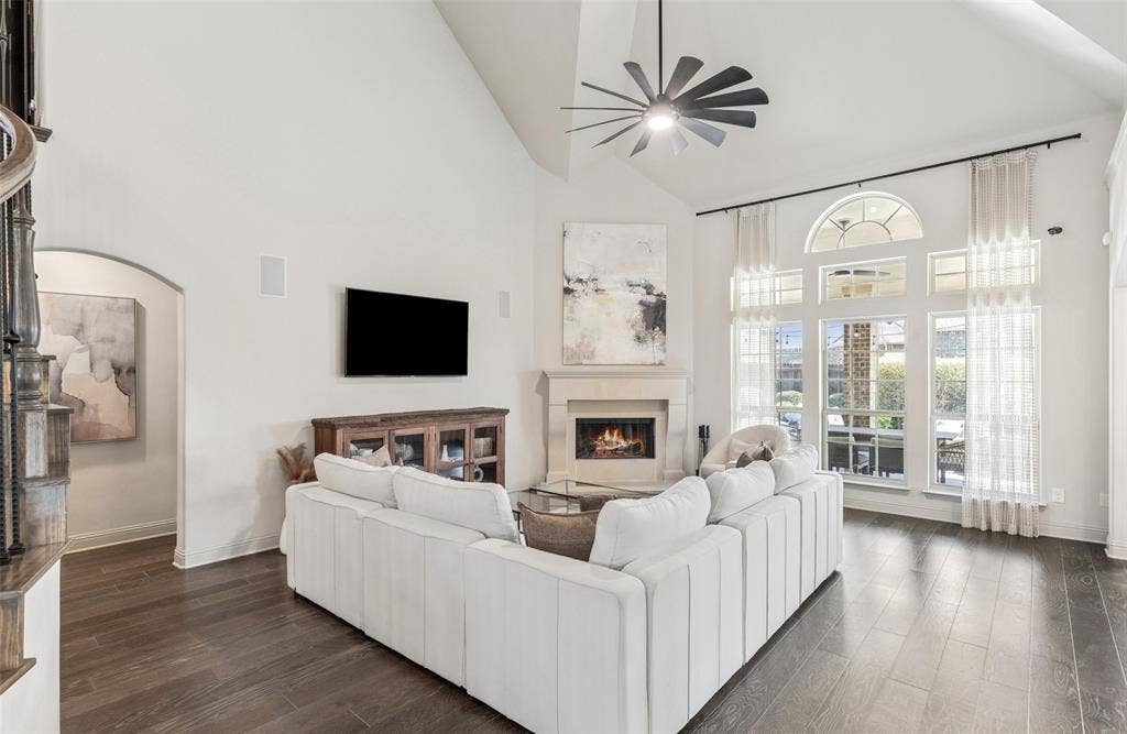 4005 Barlow Court, Mansfield, TX 76063 4005 Barlow Court, Mansfield, TX 76063