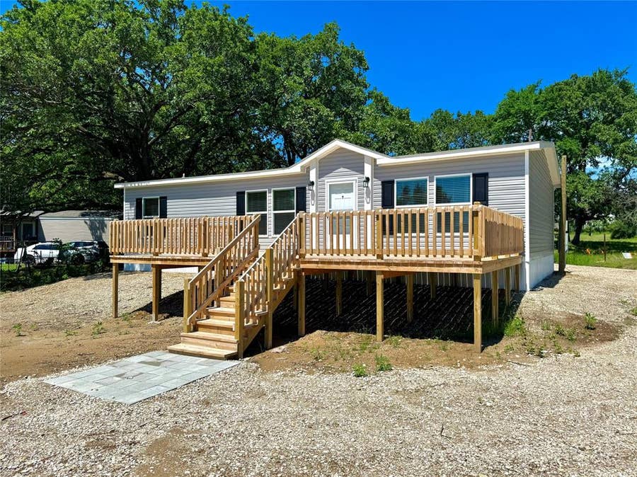 Property photo for 706 Sandpiper Court, Seven Points, TX