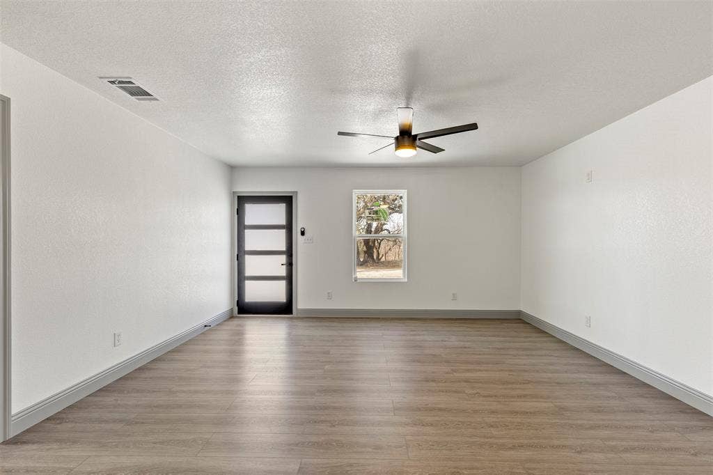 5619 Lake Granbury Trail, Granbury, TX 76048 5619 Lake Granbury Trail, Granbury, TX 76048