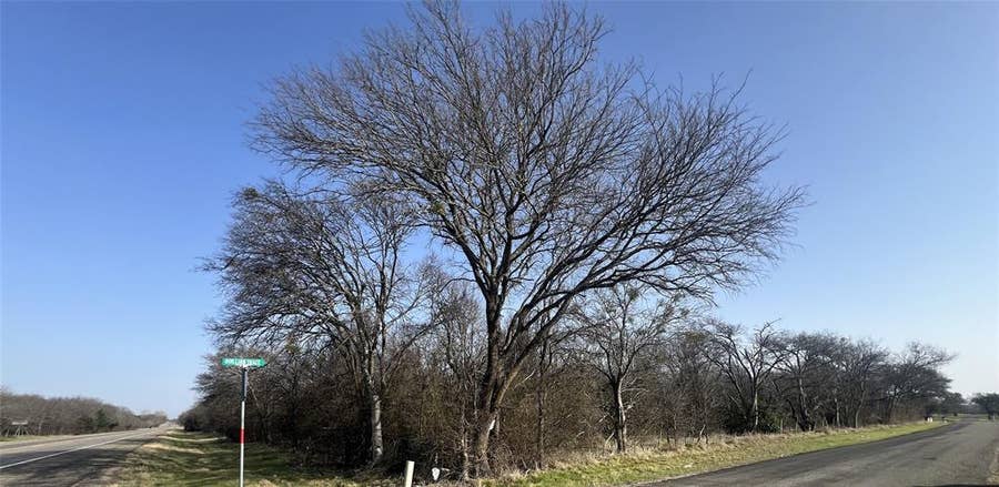 Property photo for 13700 Gholson Road, Gholson, TX