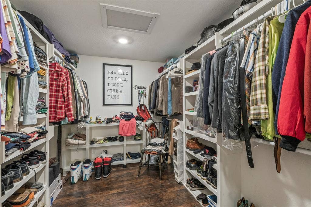 400 W Cayuga Drive, Athens, TX 75751 400 W Cayuga Drive, Athens, TX 75751