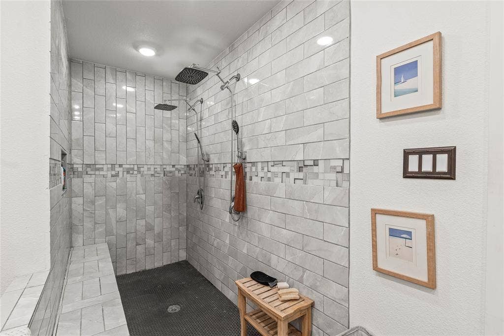 400 W Cayuga Drive, Athens, TX 75751 400 W Cayuga Drive, Athens, TX 75751