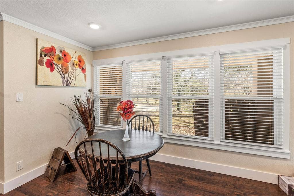 400 W Cayuga Drive, Athens, TX 75751 400 W Cayuga Drive, Athens, TX 75751