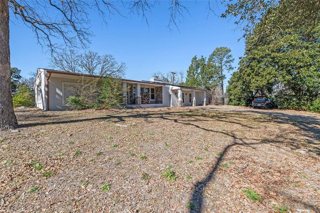 400 W Cayuga Drive, Athens, TX 75751 400 W Cayuga Drive, Athens, TX 75751
