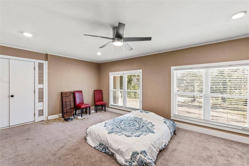 400 W Cayuga Drive, Athens, TX 75751 400 W Cayuga Drive, Athens, TX 75751