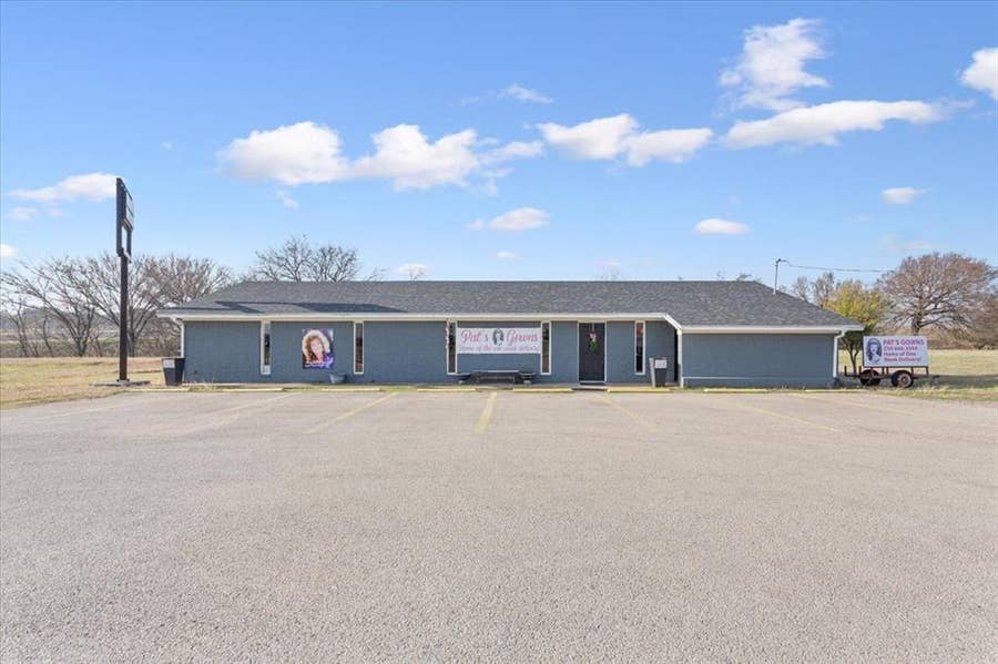 Property photo for 6398 S IH 35, Hewitt, TX