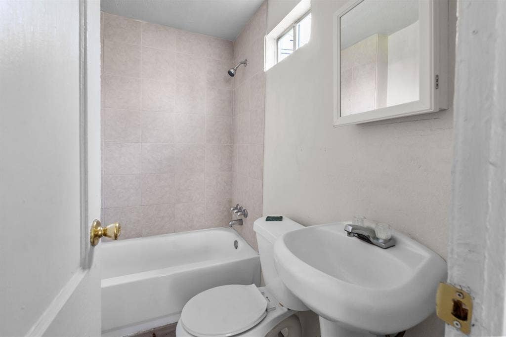 309 Hallvale Drive, White Settlement, TX 76108 309 Hallvale Drive, White Settlement, TX 76108