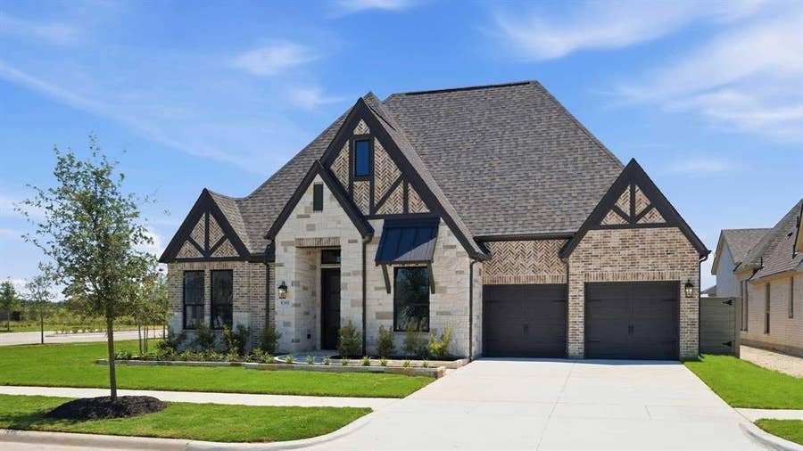 Property photo for 8301 Autumn Sage Trail, Denton, TX