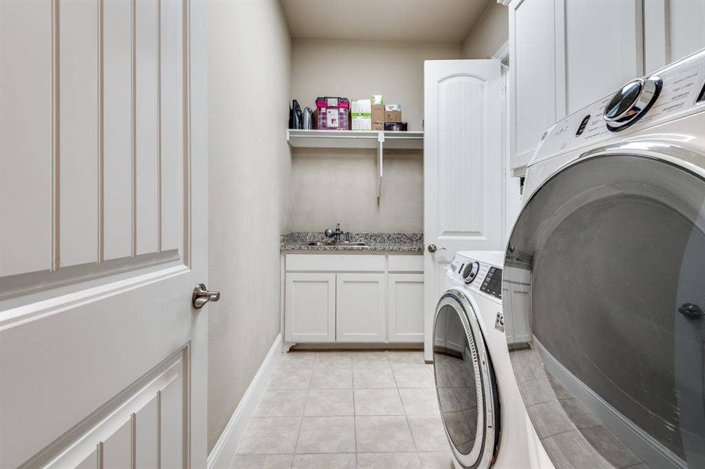 647 Fountainview Drive, Irving, TX 75039 647 Fountainview Drive, Irving, TX 75039