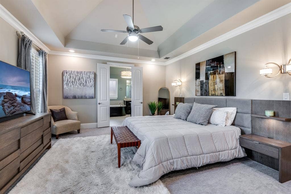 647 Fountainview Drive, Irving, TX 75039 647 Fountainview Drive, Irving, TX 75039