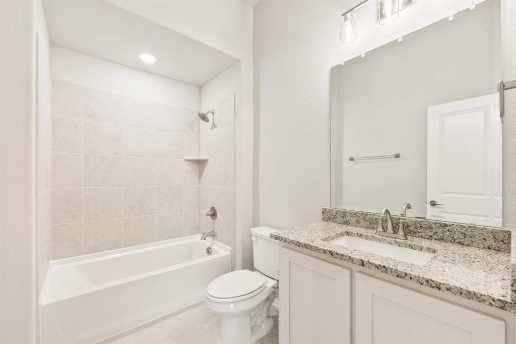 2203 Redding Drive, Mansfield, TX 76084 2203 Redding Drive, Mansfield, TX 76084