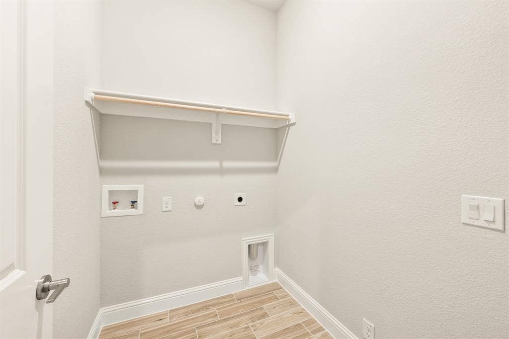 2203 Redding Drive, Mansfield, TX 76084 2203 Redding Drive, Mansfield, TX 76084