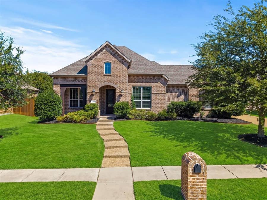 Property photo for 1021 White Crest Lane, Prosper, TX