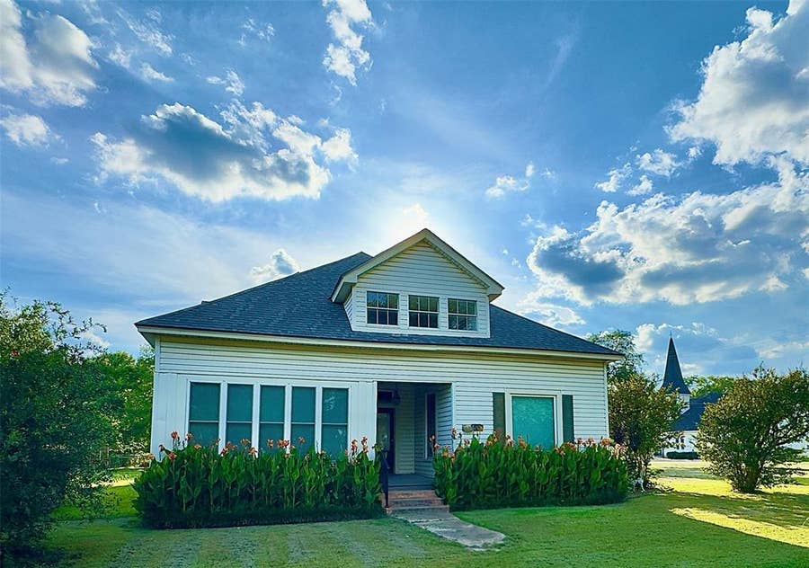 Property photo for 300 S Oak Street, Lorena, TX