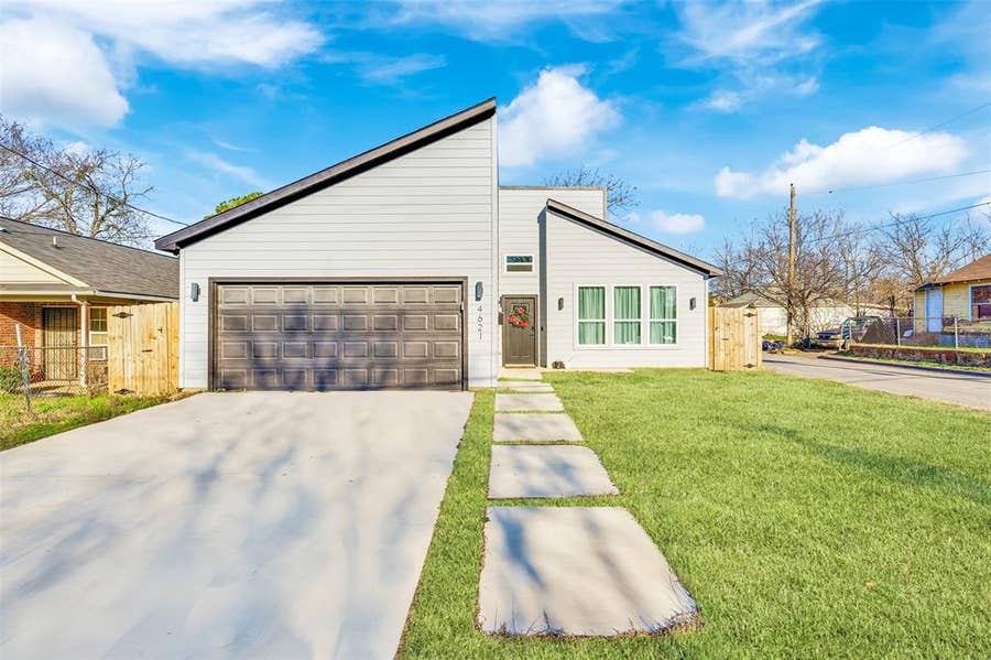 Property photo for 4621 Collins Avenue, Dallas, TX