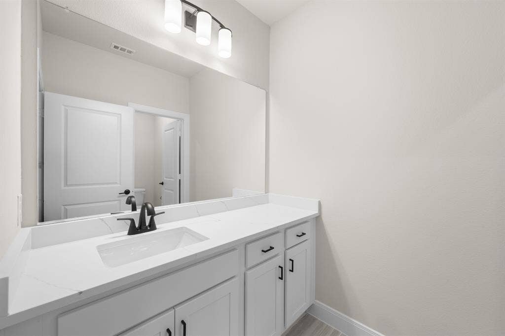 1124 Abigail Way, Midlothian, TX 76065 1124 Abigail- Bathroom-1