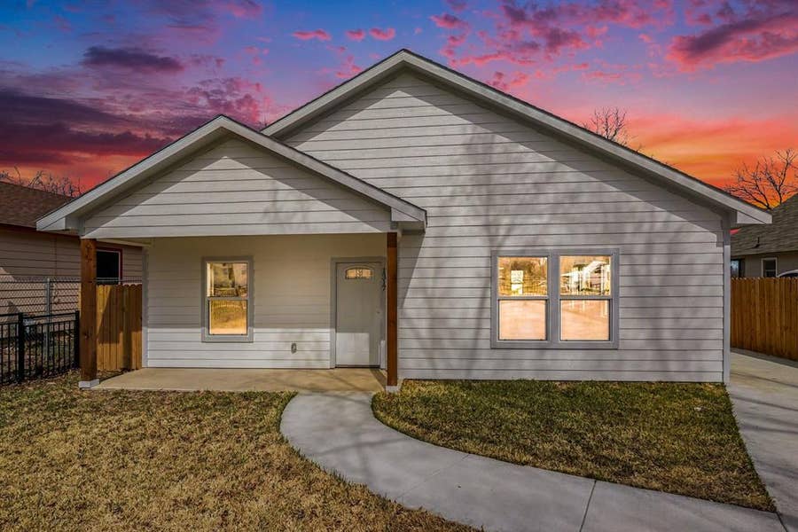 Property photo for 1317 E Tucker Street, Fort Worth, TX