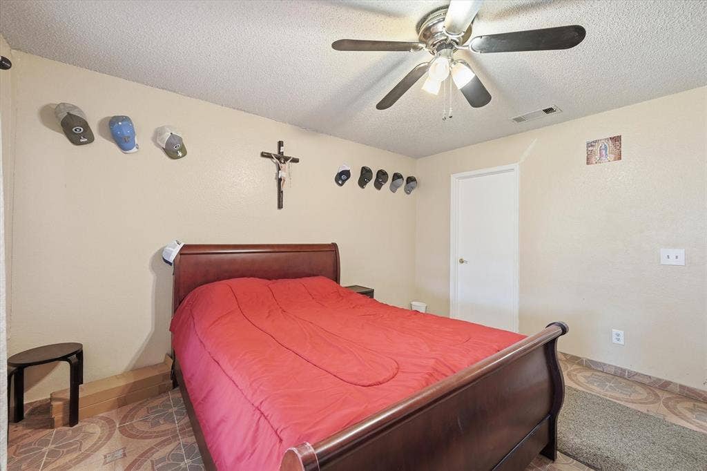 919 Brae Loch Drive, Dallas, TX 75217 919 Brae Loch Drive, Dallas, TX 75217