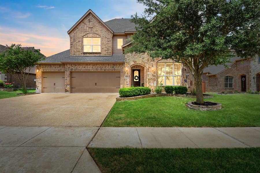 Property photo for 210 Pleasant Hill Lane, Fate, TX