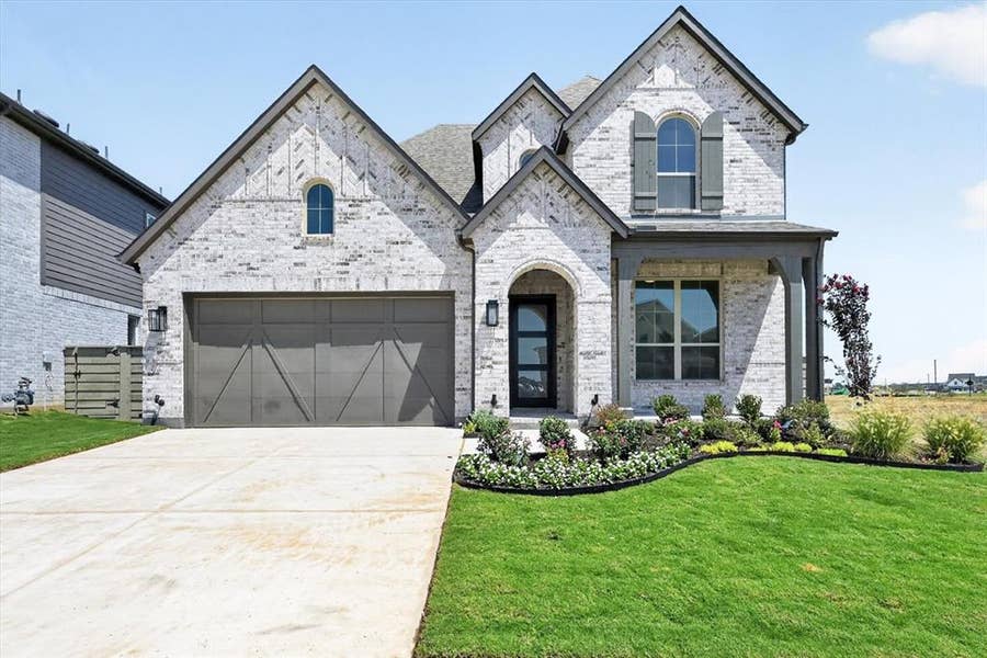 Property photo for 9909 Morning Cloak Drive, Denton, TX