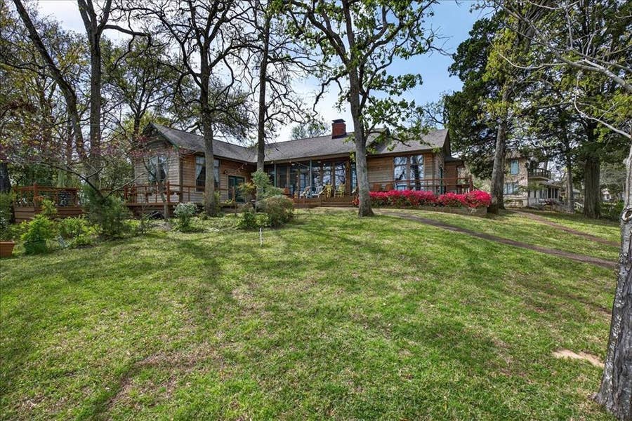 Property photo for 125 Lark Drive, Enchanted Oaks, TX