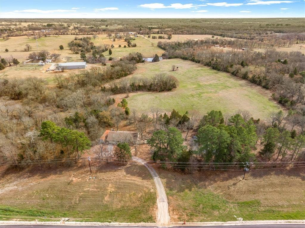 8844 State Highway 19 N, Athens, TX 75752 8844 State Highway 19 N, Athens, TX 75752