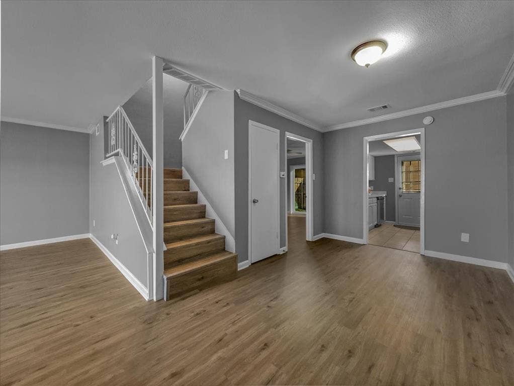 74 E Mountain Creek Court, #2, Grand Prairie, TX 75052 Open floorplan