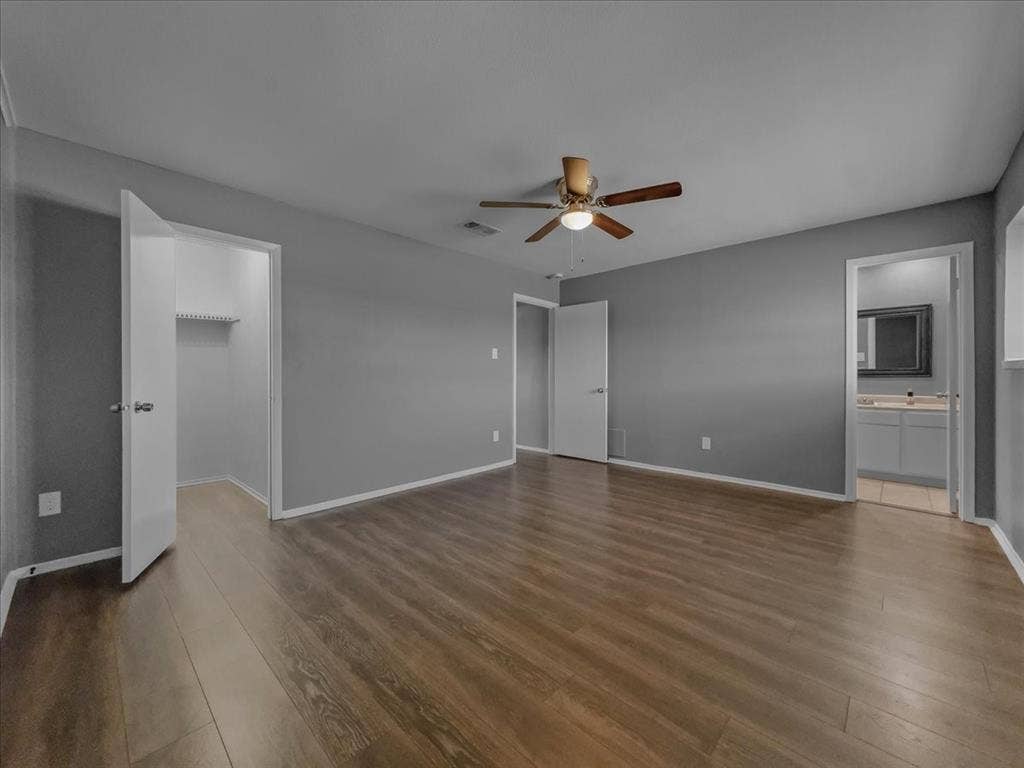 74 E Mountain Creek Court, #2, Grand Prairie, TX 75052 Upstairs