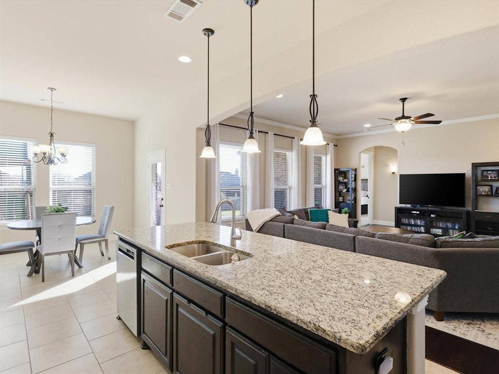 1114 Texanna Trail, Midlothian, TX 76065 1114 Texanna Trail, Midlothian, TX 76065